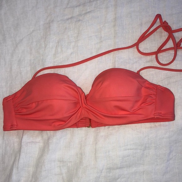 Victoria’s Secret Bandeau Bikini top - Picture 3 of 4